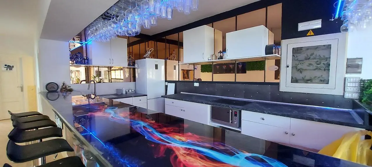 First Line Of The Ocean, 3 Bedrooms & Free Wifi 플라야데라스아메리카스