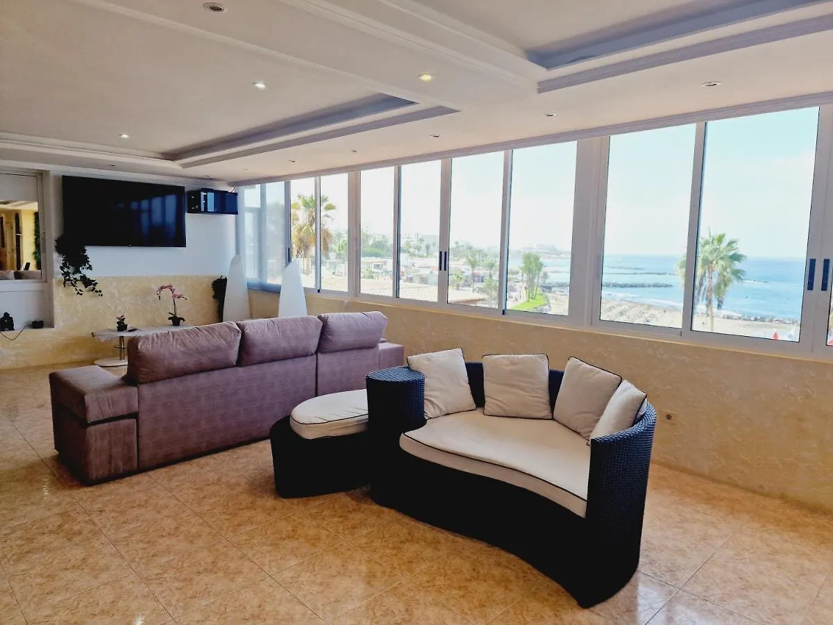 Сasa de vacaciones First Line Of The Ocean, 3 Bedrooms & Free Wifi Playa de las Américas
